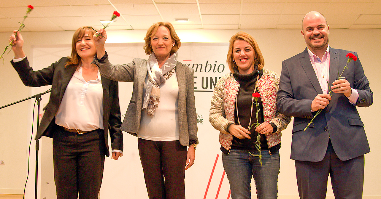 Mitin de cierre de campaña en el que ha participado la cabeza de lista del PSOE de Almería al Congreso, Sonia Ferrer, junto al también candidato al Congreso Rubén Rodríguez, la consejera de Agricultura, Mari Carmen Ortiz, y la secretaria general del PSOE de Níjar, Esperanza Pérez Felices