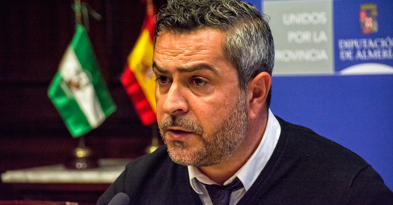 Rueda de prensa que ha ofrecido el portavoz del Grupo Socialista de la Diputación de Almería, Juan Antonio Lorenzo