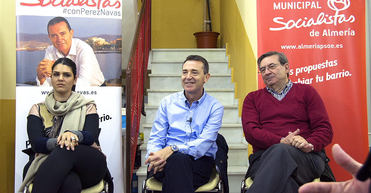 El PSOE celebra asambleas abiertas por los barrios de Almería para que la gente le traslade sus reivindicaciones