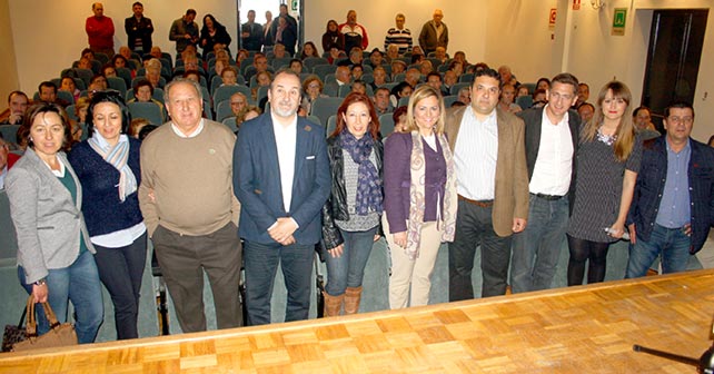 Acto público celebrado por el PSOE en Cantoria, con la consejera María Jesús Serrano, el candidato al Parlamento de Andalucía José Luis Sánchez Teruel y el candidato socialista a la Alcaldía de Cantoria, Antonio Cerrillo