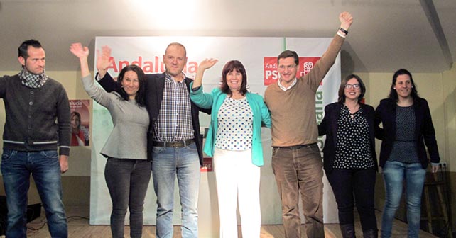 Acto de campaña celebrado en Palomares, en el que han participado el secretario general del PSOE de Almería y candidato al Parlamento andaluz, José Luis Sánchez Teruel, y la presidenta del PSOE, Micaela Navarro