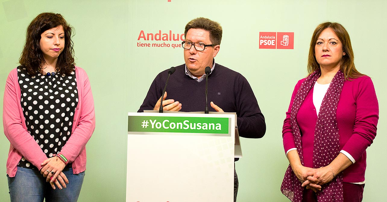 Rodrigo Sánchez, acompañado por las también candidatas a la Cámara andaluza, Sonia Mercader y Guadalupe Castillo