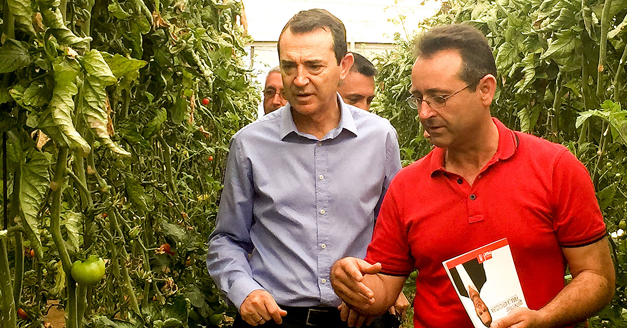 El candidato del PSOE a la Alcaldía de Almería, Juan Carlos Pérez Navas, sobre sus propuestas en materia de agricultura
