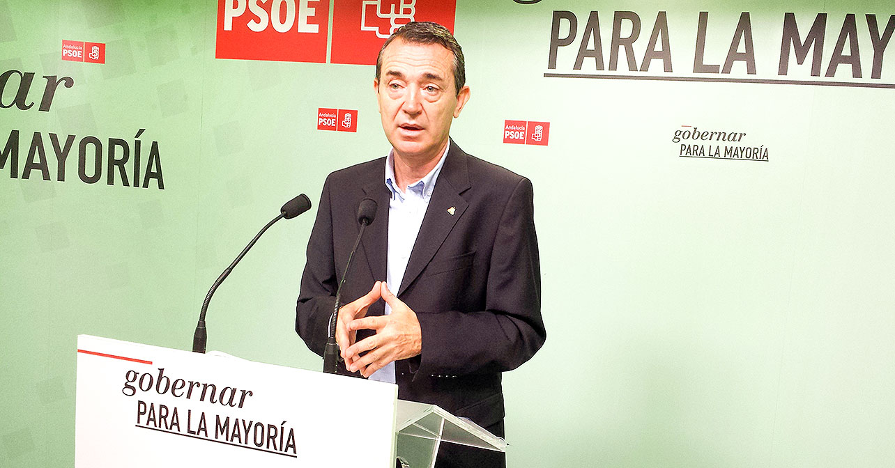 El candidato del PSOE de Almería, Juan Carlos Pérez Navas, que ha presentado el Plan Estratégico que pretende impulsar para la capital