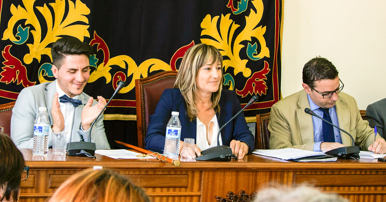 Toma de posesión de la nueva alcaldesa de Níjar, Esperanza Pérez Felices