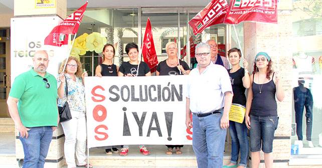 EL EJIDO. El PSOE de El Ejido muestra su apoyo a los trabajadores de Los Telares