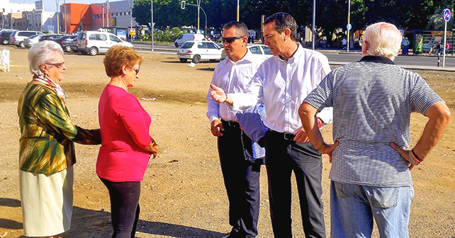 ALMERÍA. El PSOE reclama al gobierno del PP que adecue el solar de Las 500 Viviendas que pega a la Avenida del Mediterráneo