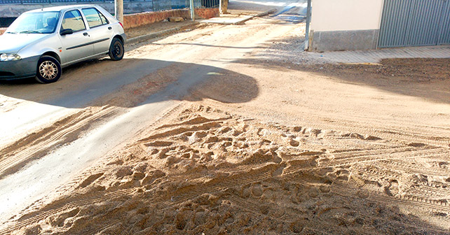 El PSOE de Santa María del Águila denuncia que las calles siguen sin limpiarse cuatro días después de la tormenta