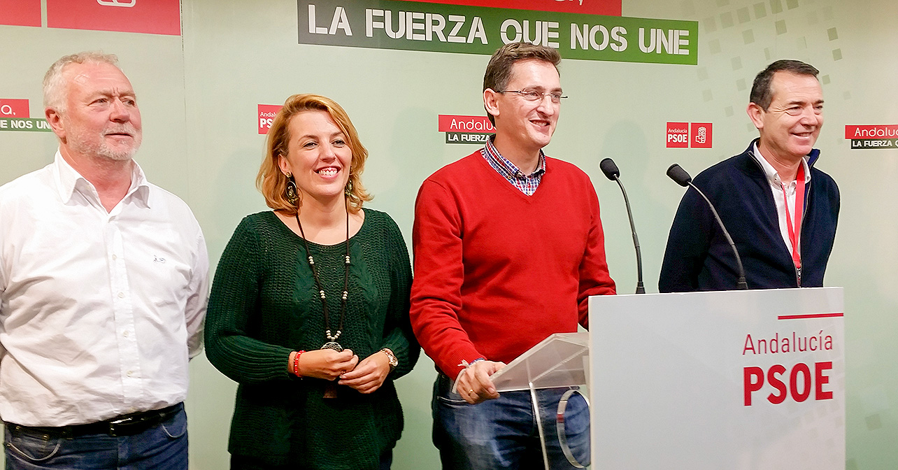Rueda de prensa ofrecida por el secretario general del PSOE de Almería José Luis Sánchez Teruel, tras conocer los resultados electorales en Almería