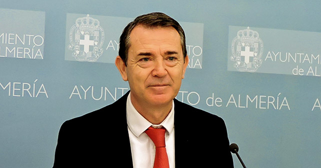 ALMERÍA. El PSOE exige al alcalde “que se dedique a trabajar por los almerienses y no a inventar falsas polémicas con la Junta”