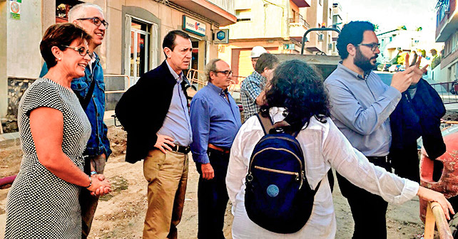 Visita de los concejales socialistas en el Ayuntamiento de Almería al barrio de Los Ángeles