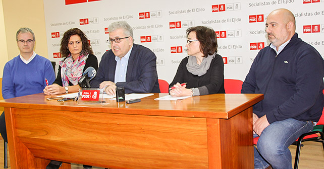 EL EJIDO. El PSOE de El Ejido presenta cuarenta y cinco enmiendas a los presupuestos del PP