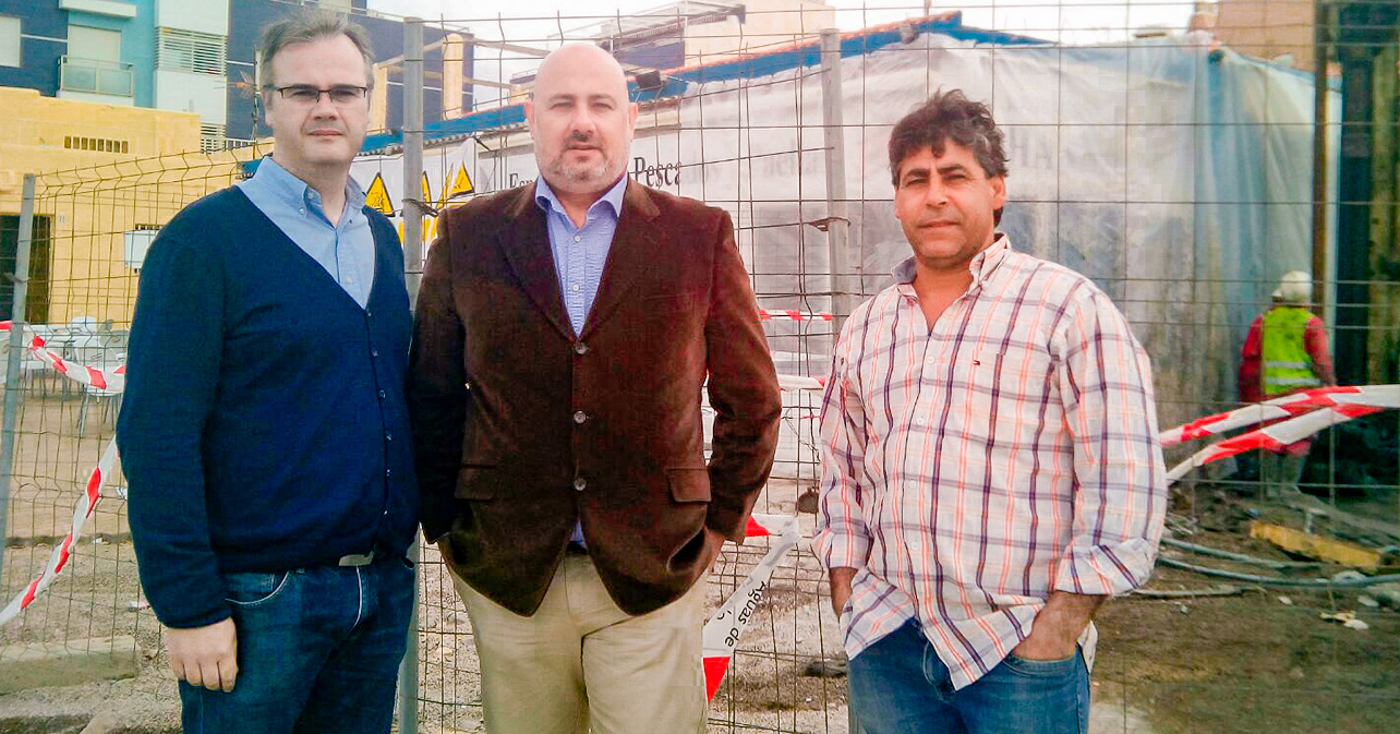 Juan Godoy, Juan José Callejón y Miguel Suárez, junto a las obras de mejora de pluviales de Balerma