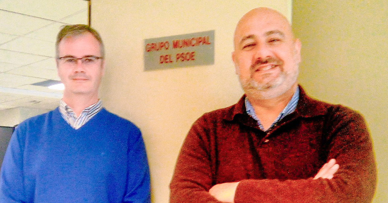 Juan Godoy y Juan José Callejón, concejales del PSOE en el Ayuntamiento de El Ejido