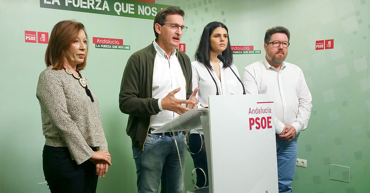 Rueda de prensa ofrecida por el PSOE de Almería sobre la valoración de los presupuestos de la Junta de Andalucía para 2017