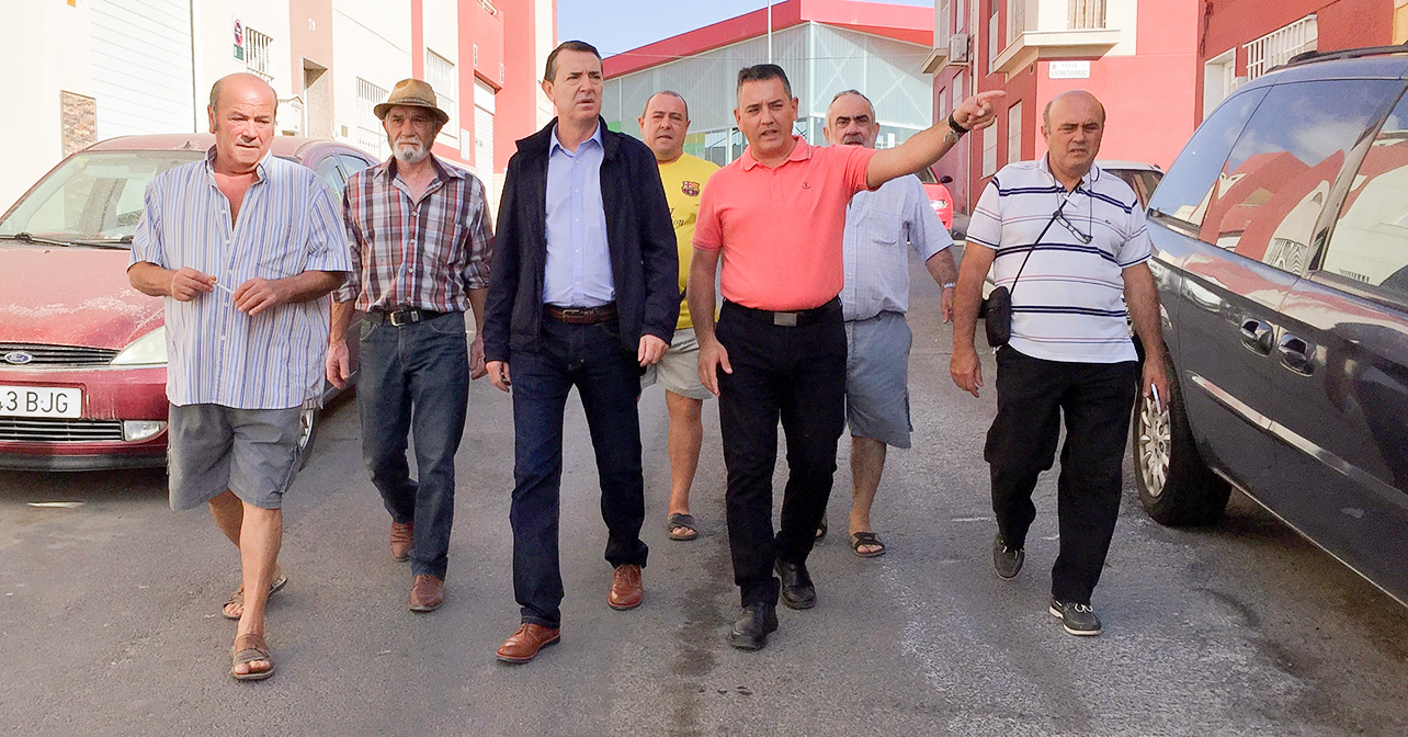 Visita del portavoz del PSOE, Juan Carlos Pérez Navas, a Piedras Redondas