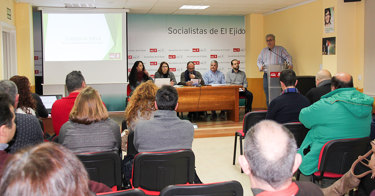 Charla sobre cláusulas suelo en el PSOE de El Ejido