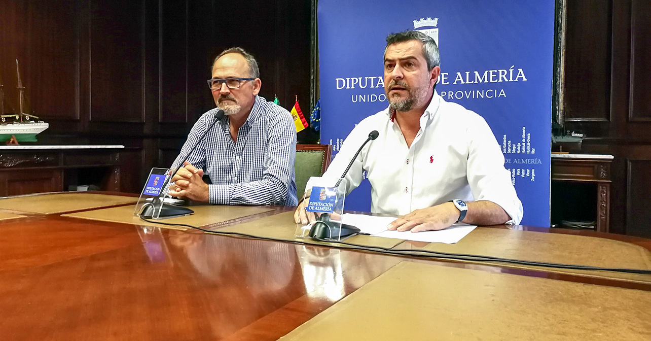 Rueda de prensa que ha ofrecido el portavoz del PSOE en la Diputación Provincial de Almería, Juan Antonio Lorenzo