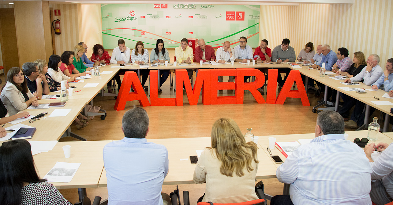Primera reunión de la Ejecutiva Provincial del PSOE de Almería elegida en el XIII Congreso Provincial