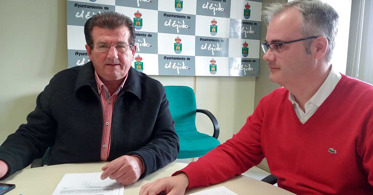 Los concejales del PSOE en el Ayuntamiento de El Ejido, José Miguel Alarcón y Juan Godoy