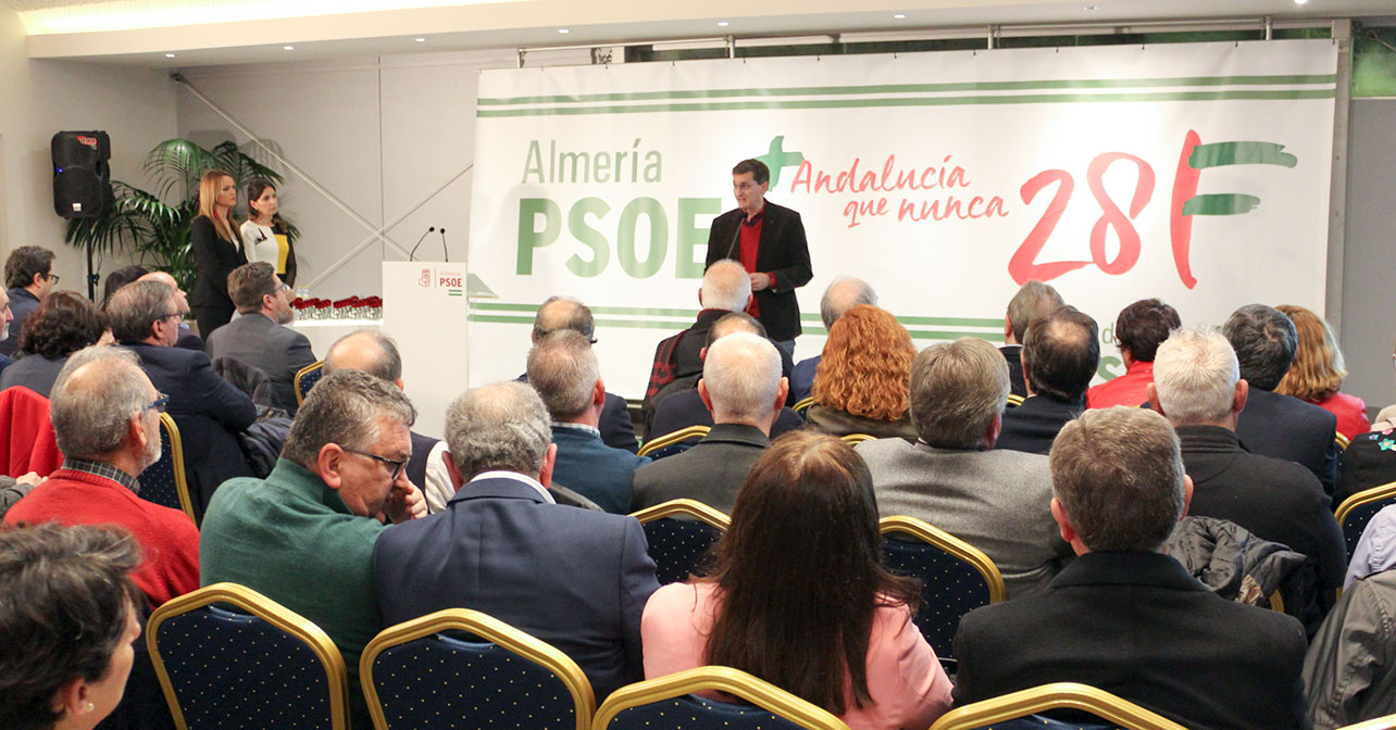 Acto que ha celebrado el PSOE de Almería en conmemoración del Día de Andalucía