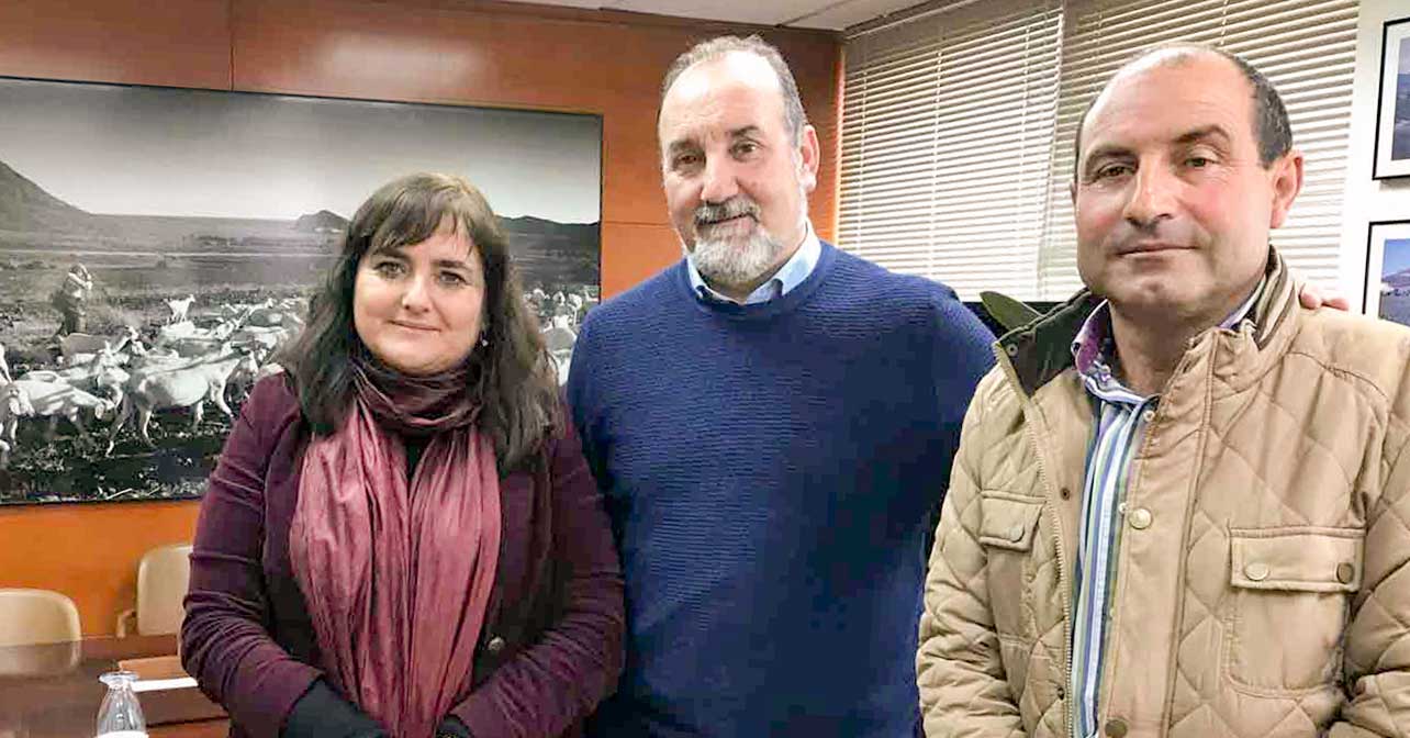 Reunión del PSOE de Berja con el delegado de Agricultura, José Manuel Ortiz