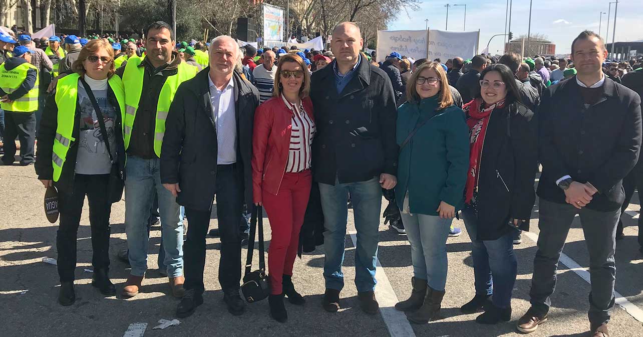 Apoyo del PSOE de Almería a la protesta que han realizado hoy en Madrid los regantes