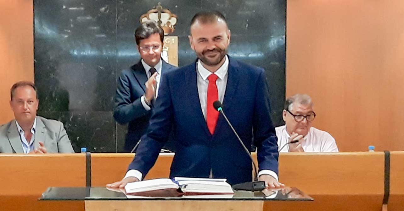 Toma de posesión del concejal del PSOE en el Ayuntamiento de El Ejido, Juan Alberto Castillo