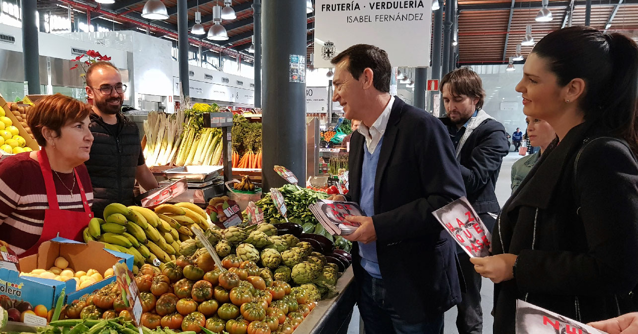 El candidato al Senado, Juan Carlos Pérez Navas, junto a otros miembros de la candidatura a las Elecciones Generales 2019