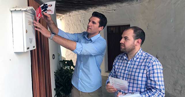 El candidato de Fuente Victoria, José Manuel Montero, junto al de Fondón, Valentín Martín