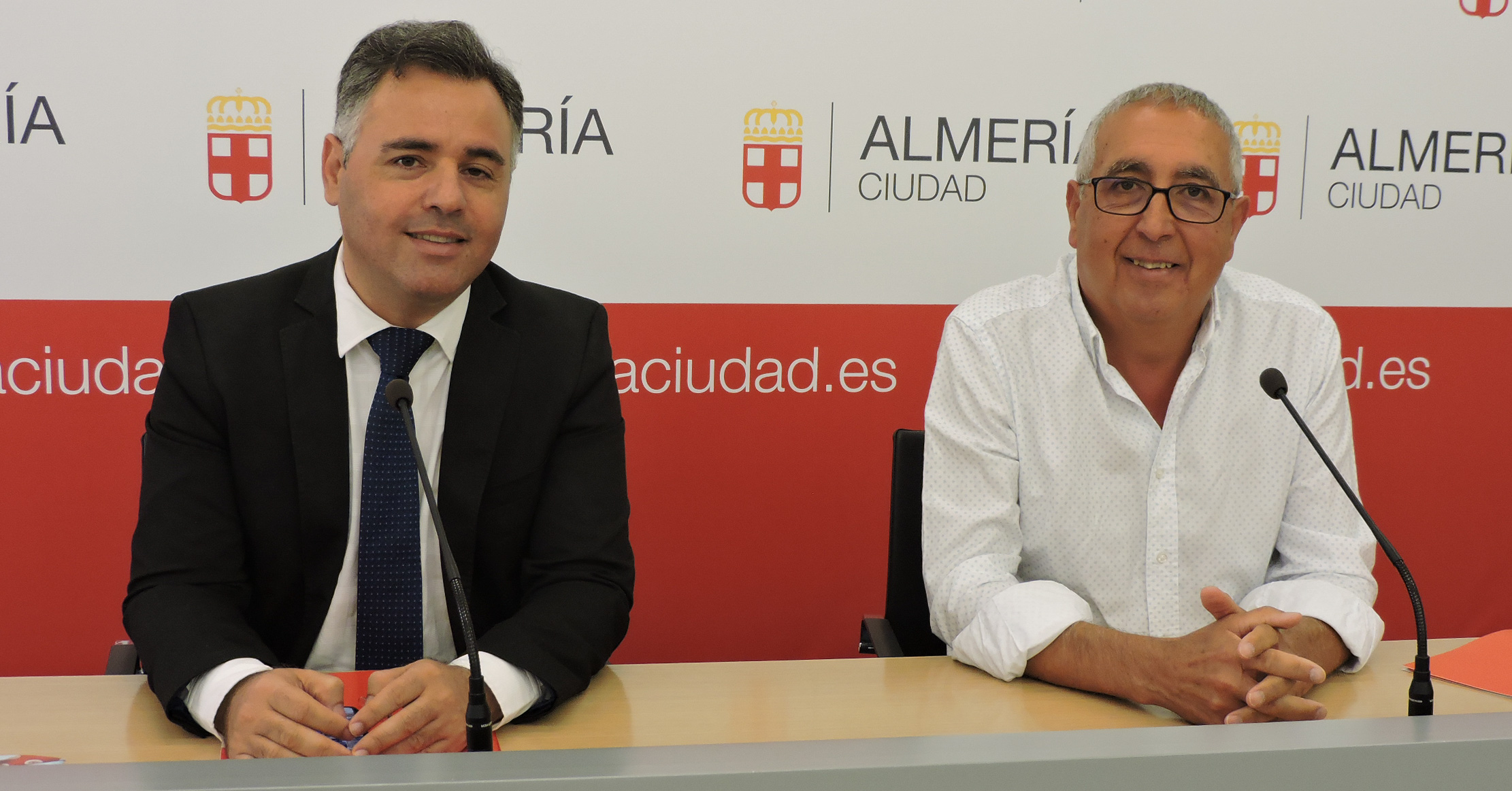 Antonio Ruano y José Antonio Alfonso, concejales del PSOE en el Ayuntamiento de Almería