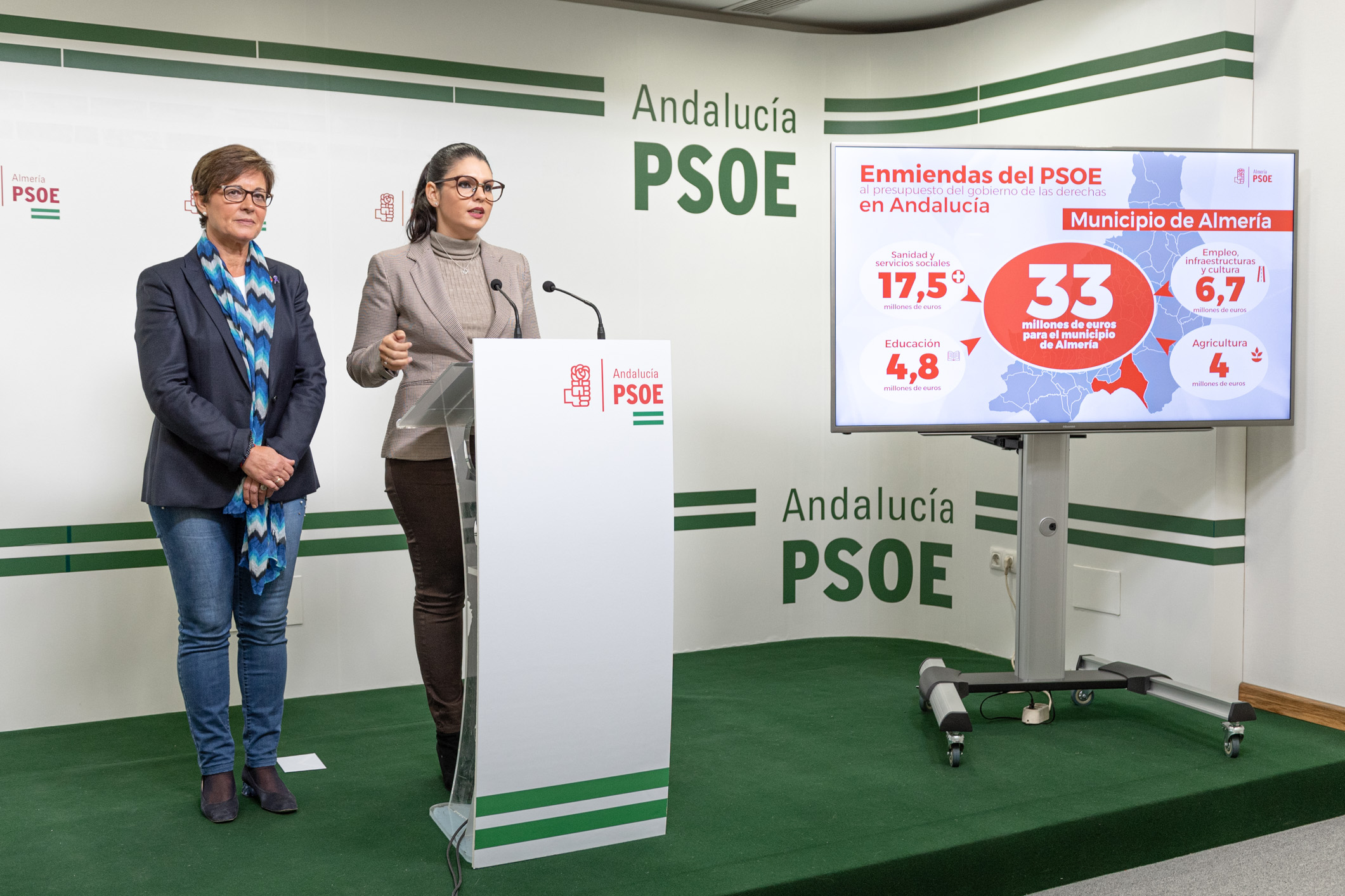 191125 Foto PSOE Adriana Valverde y Noemí Cruz, hoy, en rueda de prensa