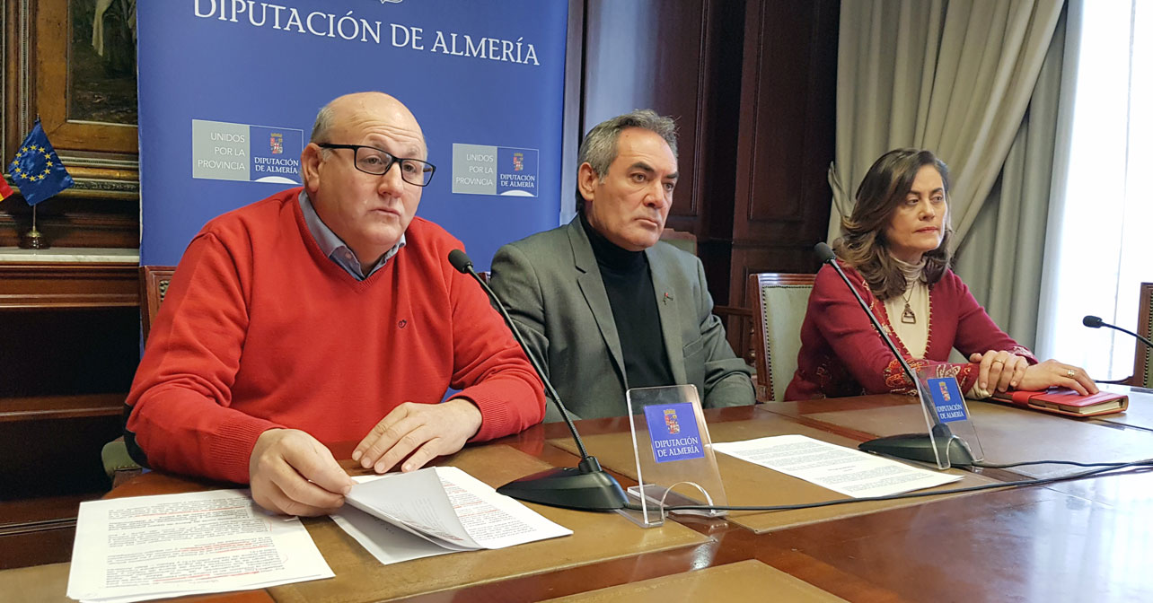 Los diputados provinciales del PSOE de Almería, Antonio Gutiérrez, Marcelo López y Carmen Aguilar