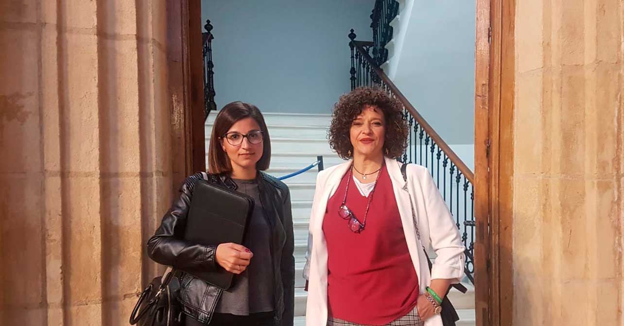 Isa Núñez y Francisca García, concejalas socialistas en el Ayuntamiento de Vera