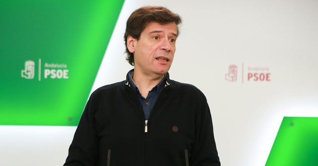 Carmelo Gómez, portavoz de Presidencia del Grupo Parlamentario Socialista