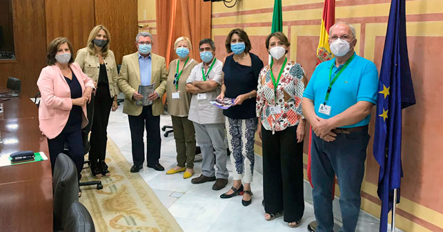 Reunión de la secretaria general del PSOE de Andalucía, Susana Díaz, con representantes de la Federación Andaluza de Diabéticos