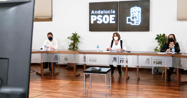 Reunión de secretaria general del PSOE de Andalucía, Susana Díaz, con representantes de la comunidad educativa andaluza