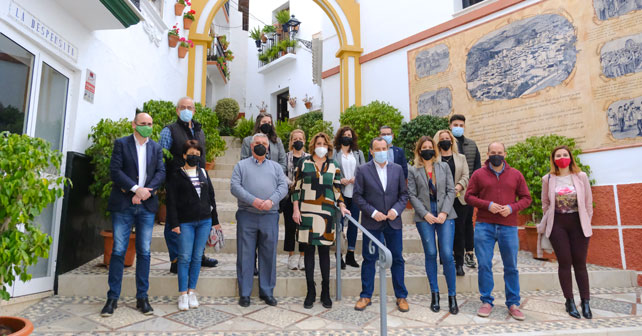 Visita de la secretaria general del PSOE de Andalucía, Susana Díaz, a Almogía (Málaga)