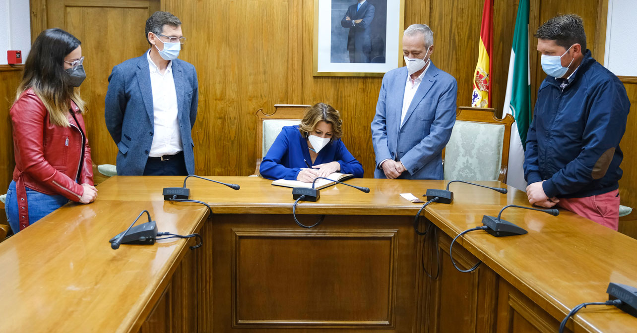 Visita de la secretaria general del PSOE de Andalucía, Susana Díaz, a Dalías