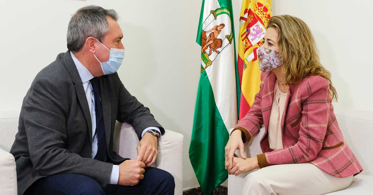 Juan Espadas junto a la Ministra de Transportes