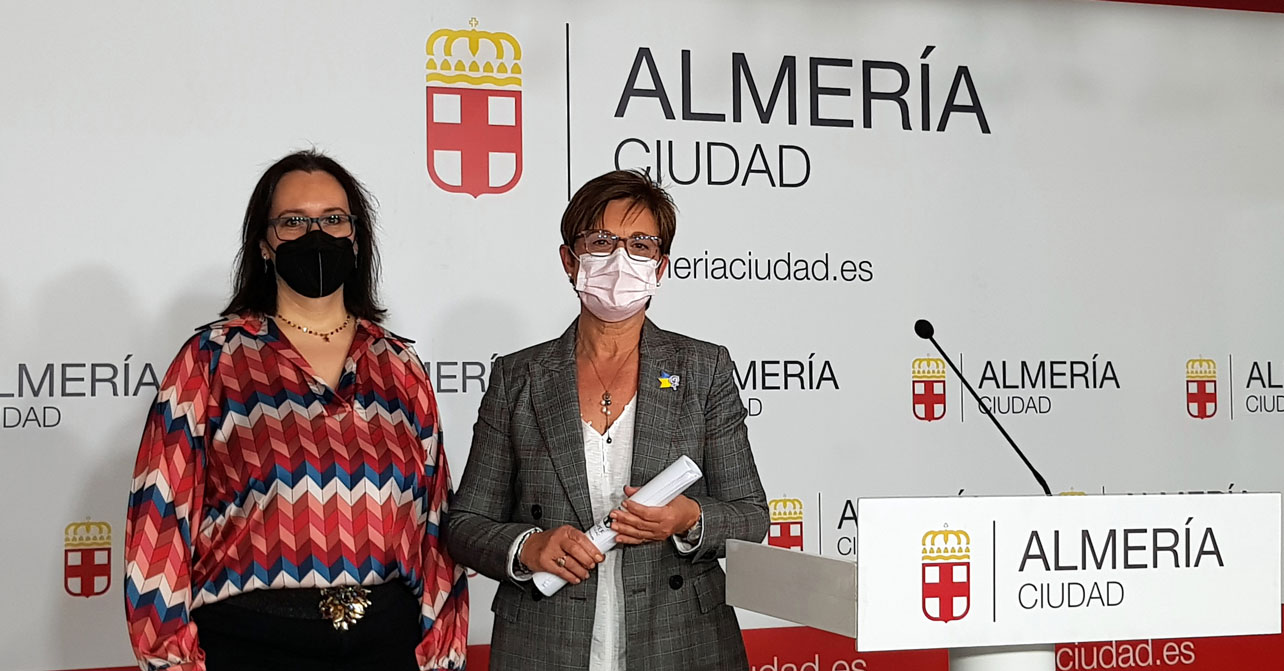 Lidia Compadre y Adriana Valverde