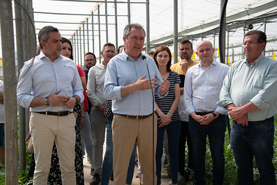 Juan Espadas en Almería