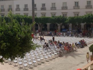 Encuentro vecinal organizado por el PP de Almería