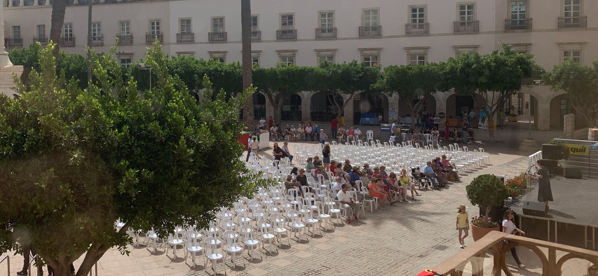 Encuentro vecinal organizado por el PP de Almería