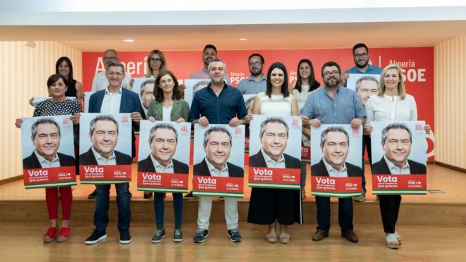 220602 Foto PSOE Pegada de carteles candidatura