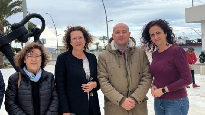 María López y Martínez junto a compañeras socialistas de Garrucha