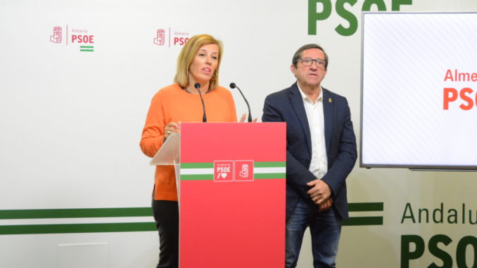 230130 Foto PSOE Sonia Ferrer Tesoro y Manuel Martínez Domene, en rueda de prensa