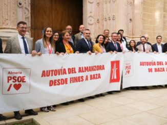 Grupo Parlamentaro Socialista con alcaldes, acaldesas y portavoces socialistas defendiendo la Autovía del Almanzora (1)