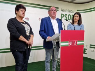 Luis Cáceres y Noemí Cruz, hoy, en rueda de prensa