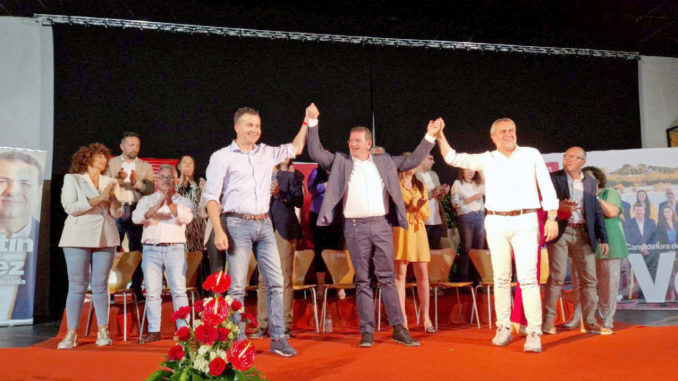 230430 Foto PSOE Vera 28m Héctor Gómez, Martín Gerez y Juan Antonio Lorenzo en la presentación de la candidatura de Vera